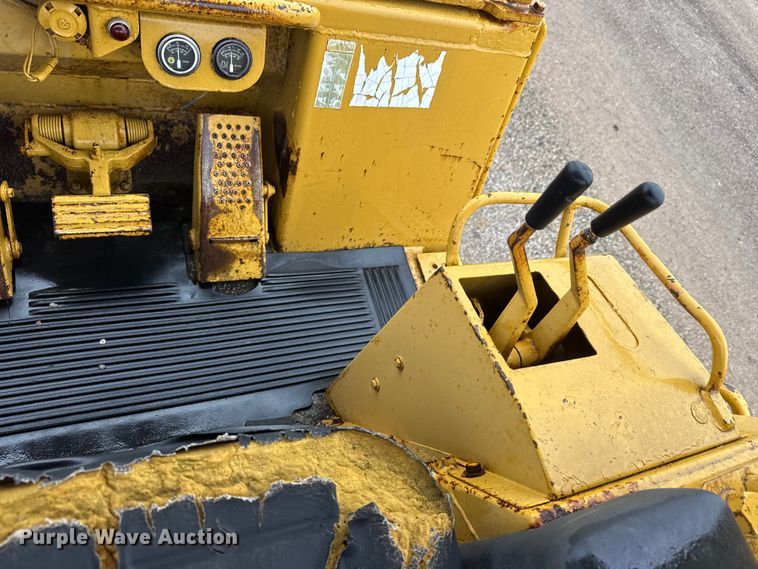 image for item NA9974 1989 Caterpillar 963 track loader