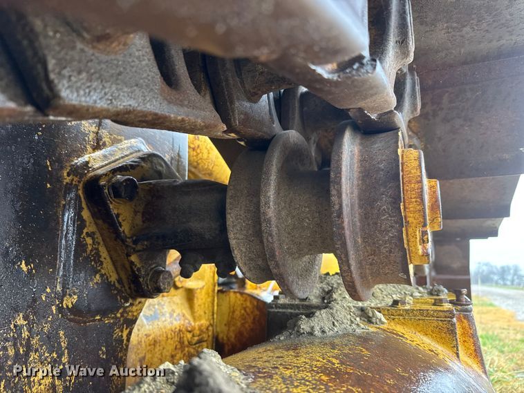 image for item NA9974 1989 Caterpillar 963 track loader