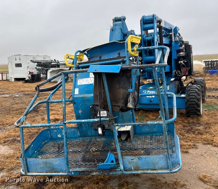 image for item NA9982 2015 Genie Z-45/25J boom lift