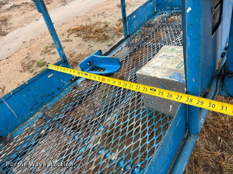 image for item NA9982 2015 Genie Z-45/25J boom lift