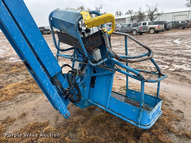 image for item NA9982 2015 Genie Z-45/25J boom lift