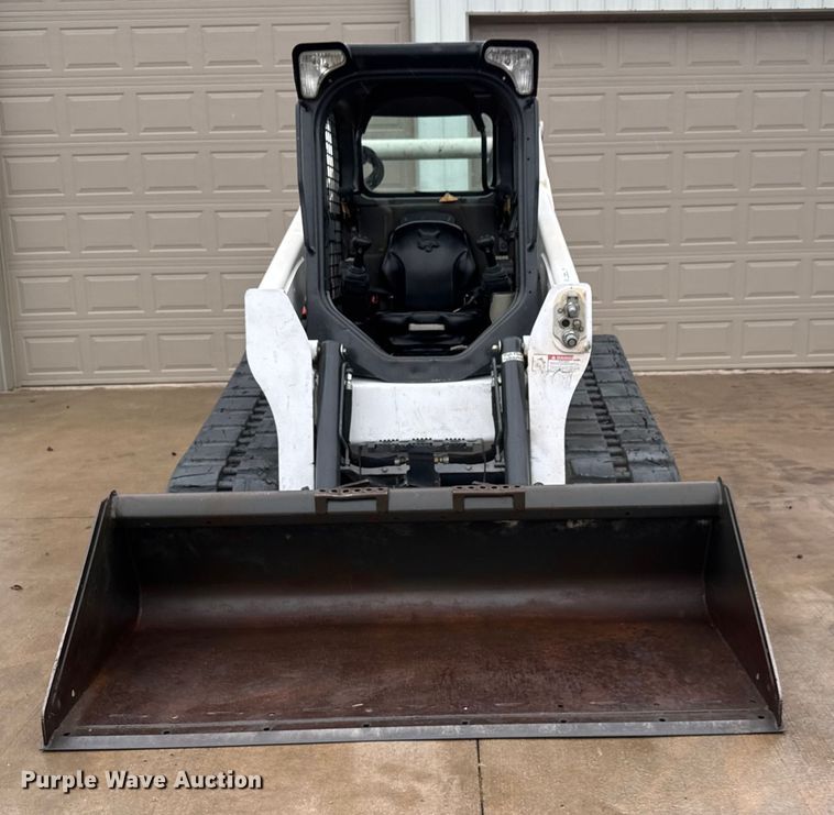 MINI CARGADOR SOBRE ORUGAS 2016 BOBCAT T740