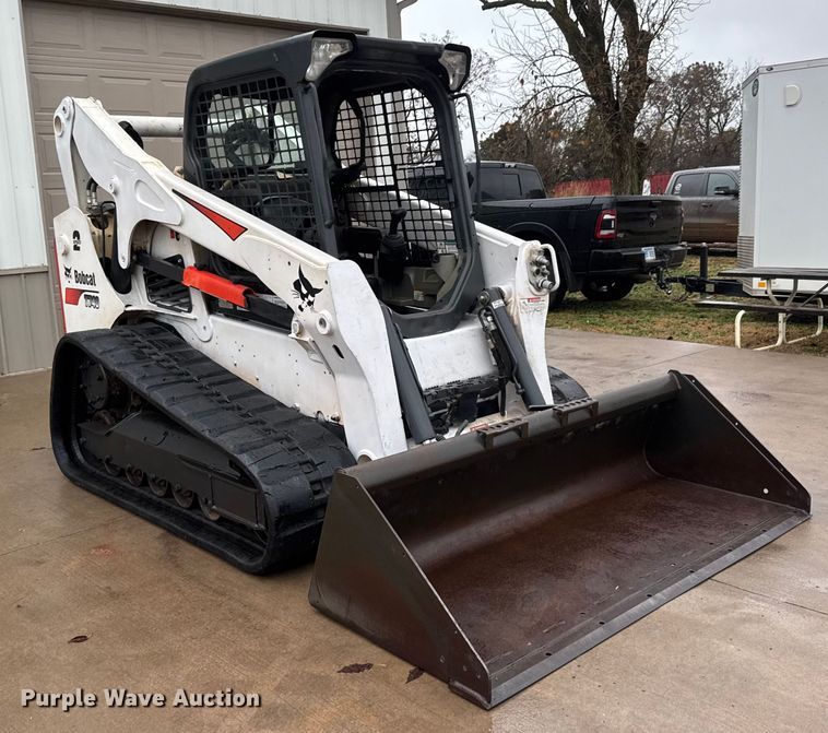 MINI CARGADOR SOBRE ORUGAS 2016 BOBCAT T740
