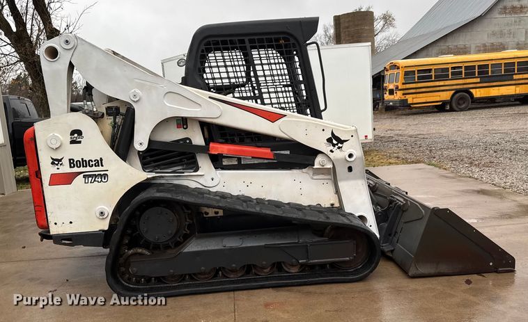 MINI CARGADOR SOBRE ORUGAS 2016 BOBCAT T740