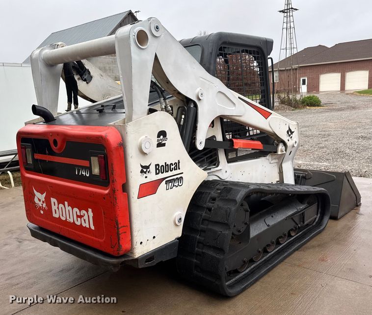MINI CARGADOR SOBRE ORUGAS 2016 BOBCAT T740