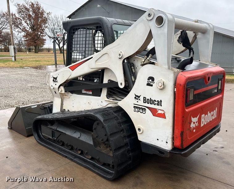 image for item NA9984 2016 Bobcat T740 tracked skid steer loader