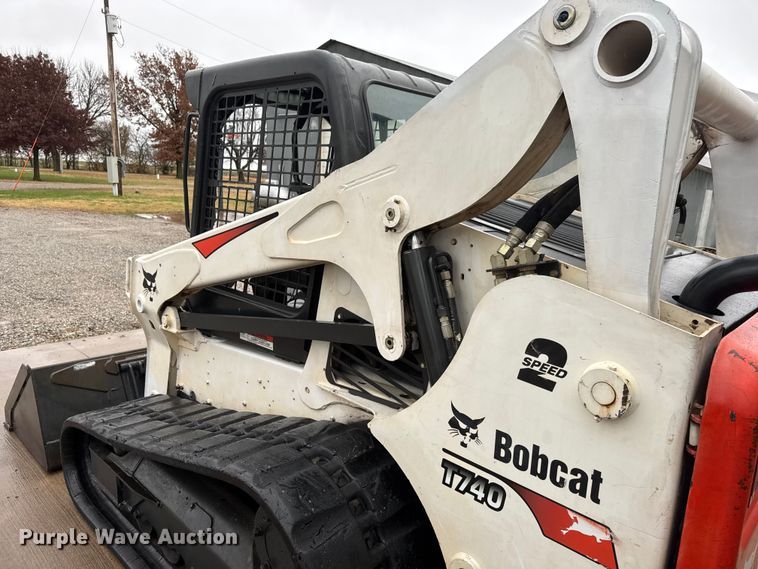 image for item NA9984 2016 Bobcat T740 tracked skid steer loader