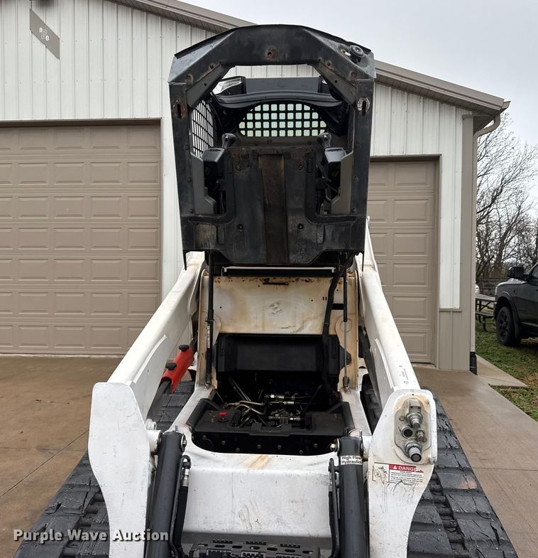 image for item NA9984 2016 Bobcat T740 tracked skid steer loader