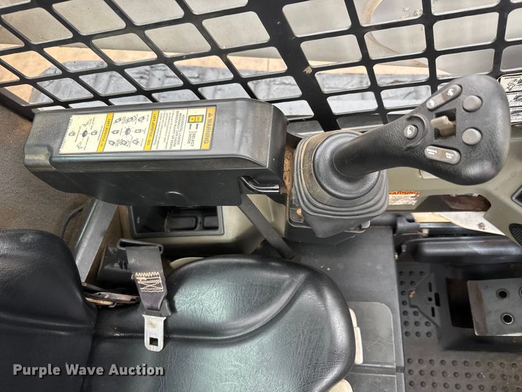 image for item NA9984 2016 Bobcat T740 tracked skid steer loader