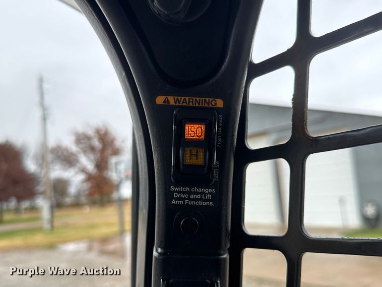 image for item NA9984 2016 Bobcat T740 tracked skid steer loader