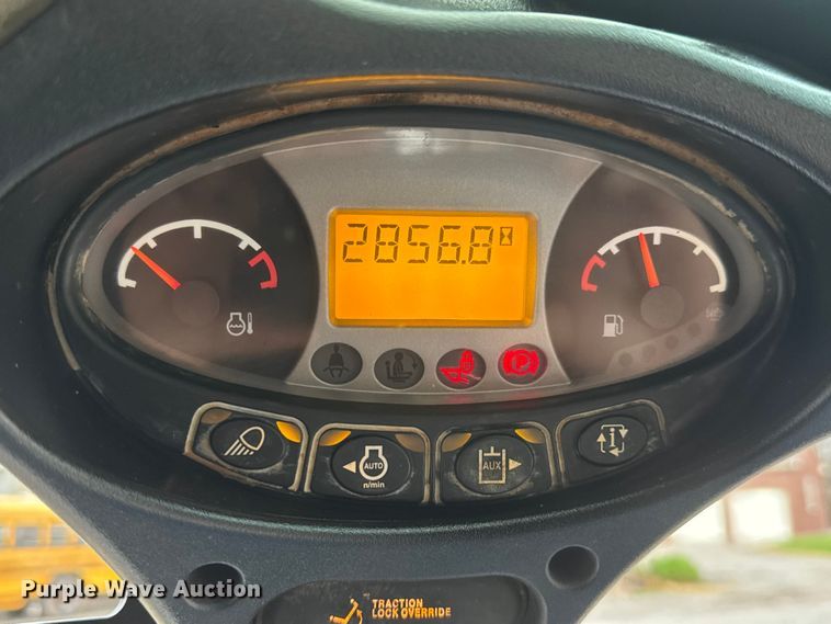 image for item NA9984 2016 Bobcat T740 tracked skid steer loader