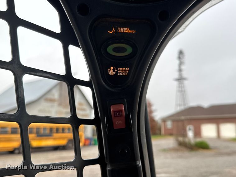 image for item NA9984 2016 Bobcat T740 tracked skid steer loader