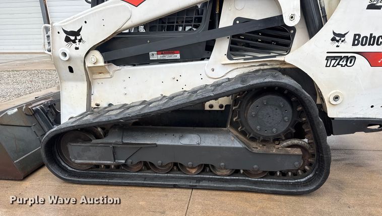 image for item NA9984 2016 Bobcat T740 tracked skid steer loader