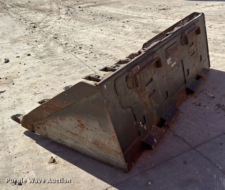 image for item NA9986 Bobcat skid steer bucket