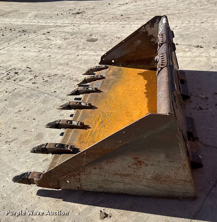 image for item NA9986 Bobcat skid steer bucket