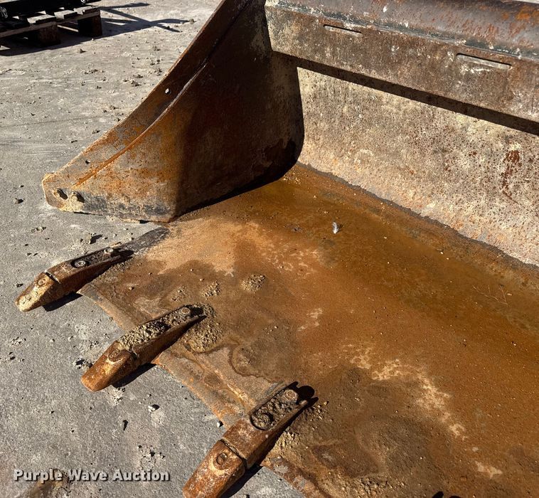 image for item NA9987 Bobcat 80 Severe Duty skid steer bucket