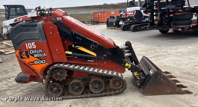 image for item NA9993 2020 Ditch Witch SK600 compact utility loader