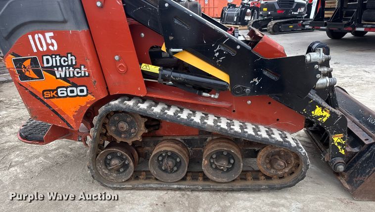 image for item NA9993 2020 Ditch Witch SK600 compact utility loader
