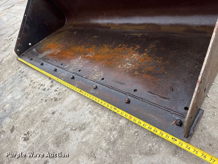 image for item NB9016 1997 Bobcat 763 skid steer loader