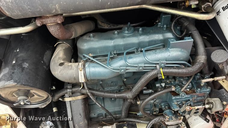 image for item NB9016 1997 Bobcat 763 skid steer loader