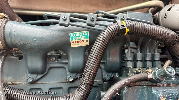 image for item NB9016 1997 Bobcat 763 skid steer loader