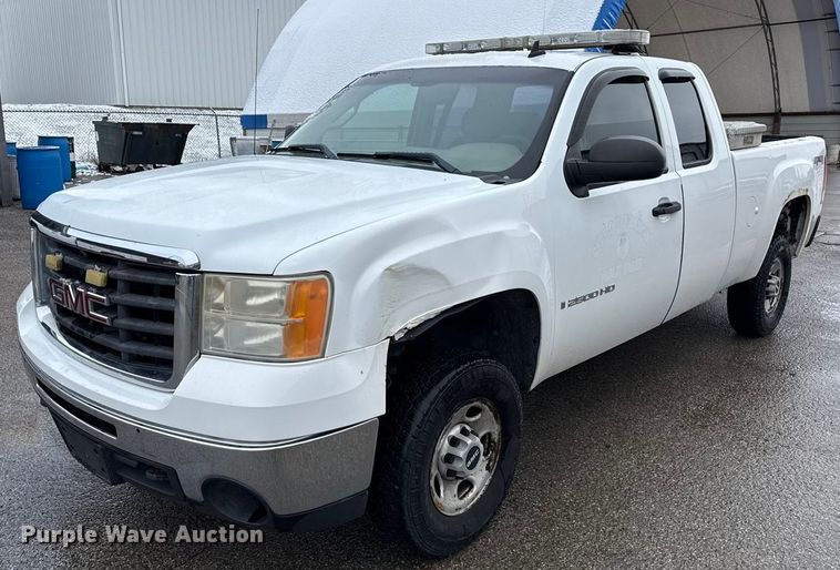 image for item ND9445 2008 GMC Sierra 2500HD Ext. Cab pickup truck