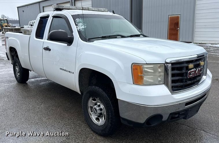image for item ND9445 2008 GMC Sierra 2500HD Ext. Cab pickup truck