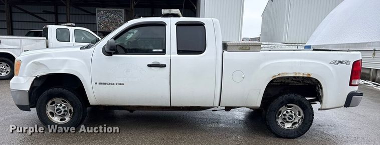 image for item ND9445 2008 GMC Sierra 2500HD Ext. Cab pickup truck