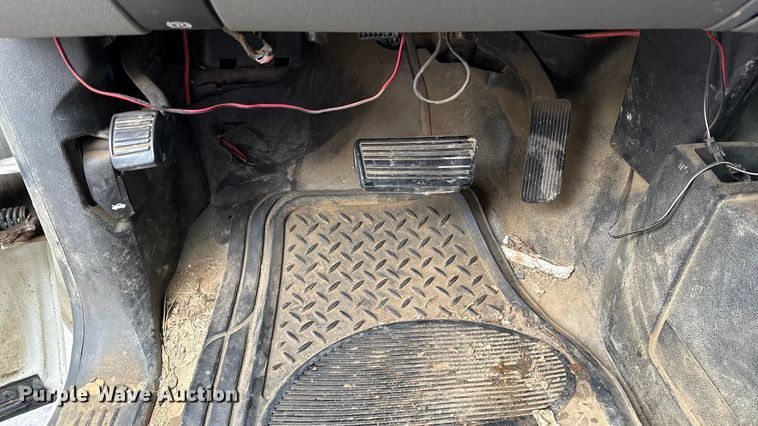 image for item ND9445 2008 GMC Sierra 2500HD Ext. Cab pickup truck