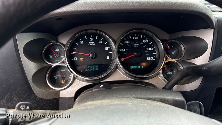 image for item ND9445 2008 GMC Sierra 2500HD Ext. Cab pickup truck