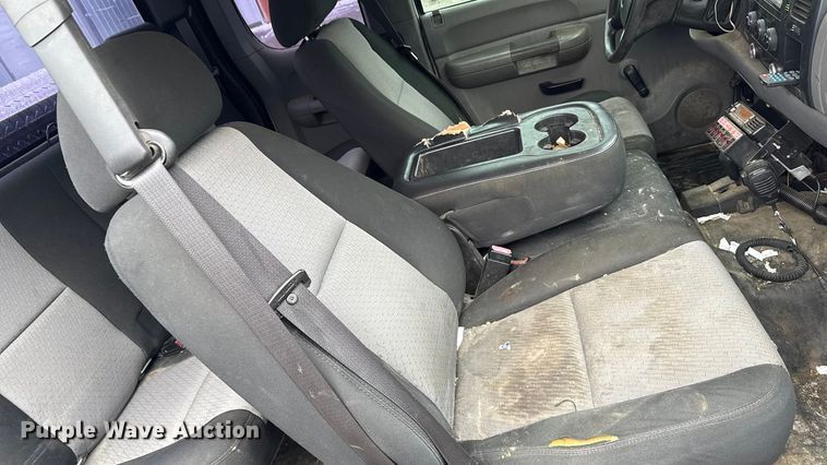 image for item ND9445 2008 GMC Sierra 2500HD Ext. Cab pickup truck