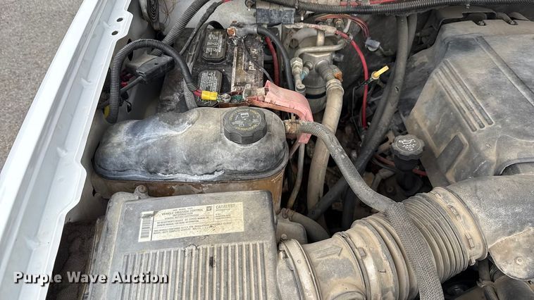 image for item ND9445 2008 GMC Sierra 2500HD Ext. Cab pickup truck