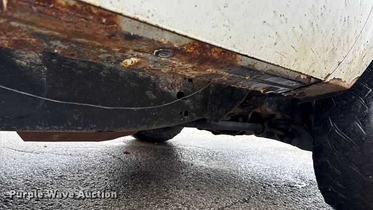 image for item ND9446 2011 Chevrolet Silverado 2500HD Ext. Cab utility bed pickup truck