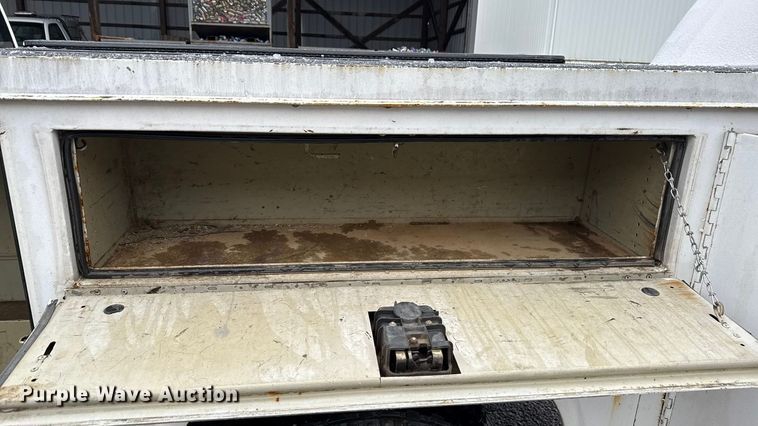 image for item ND9446 2011 Chevrolet Silverado 2500HD Ext. Cab utility bed pickup truck