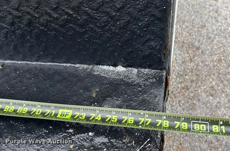 image for item ND9446 2011 Chevrolet Silverado 2500HD Ext. Cab utility bed pickup truck