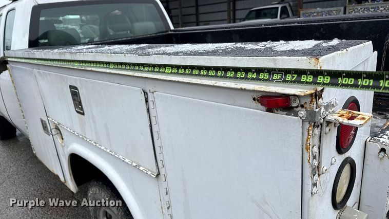 image for item ND9446 2011 Chevrolet Silverado 2500HD Ext. Cab utility bed pickup truck