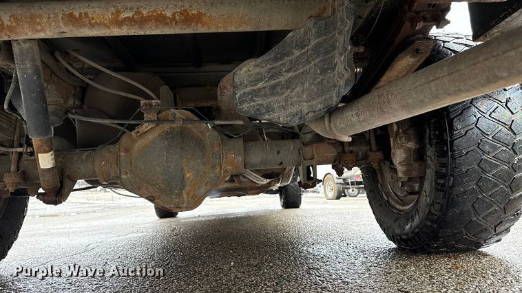 image for item ND9446 2011 Chevrolet Silverado 2500HD Ext. Cab utility bed pickup truck