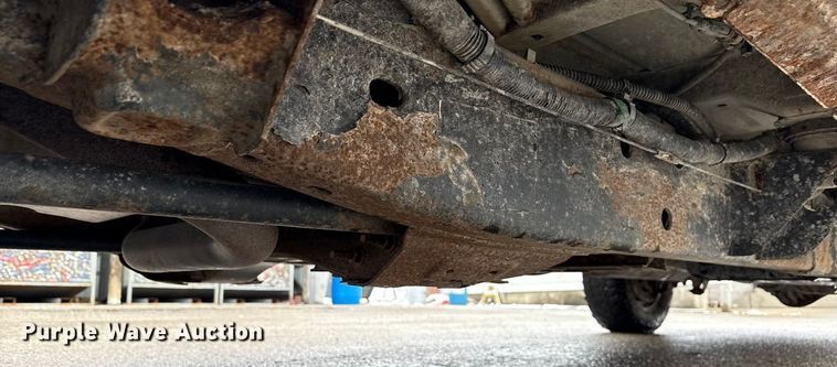 image for item ND9446 2011 Chevrolet Silverado 2500HD Ext. Cab utility bed pickup truck