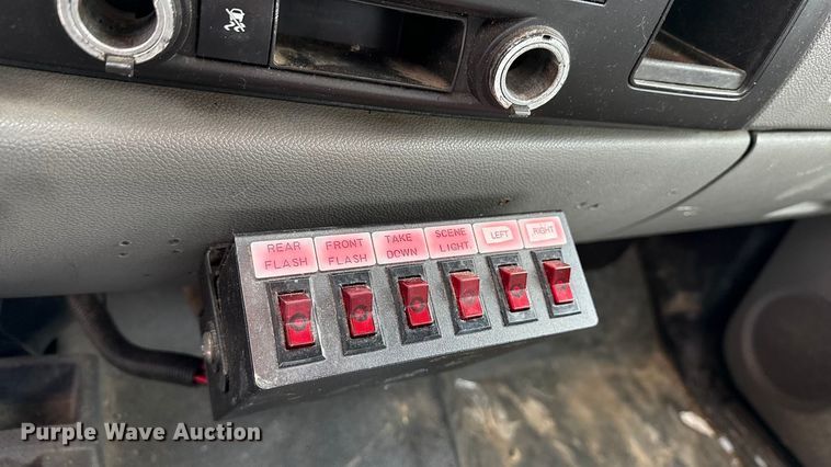 image for item ND9446 2011 Chevrolet Silverado 2500HD Ext. Cab utility bed pickup truck