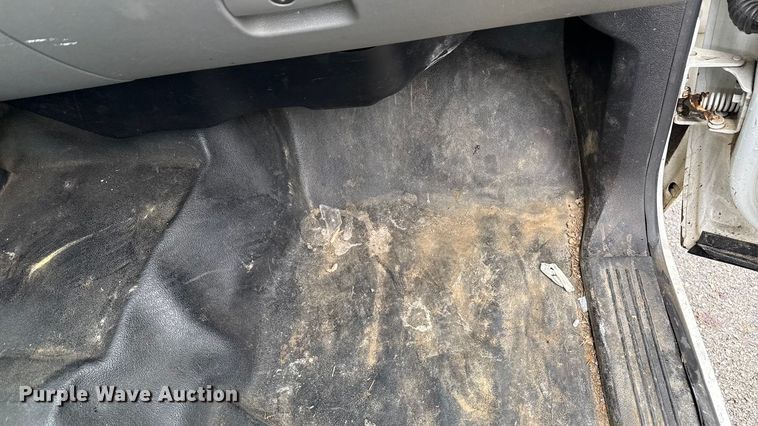 image for item ND9446 2011 Chevrolet Silverado 2500HD Ext. Cab utility bed pickup truck