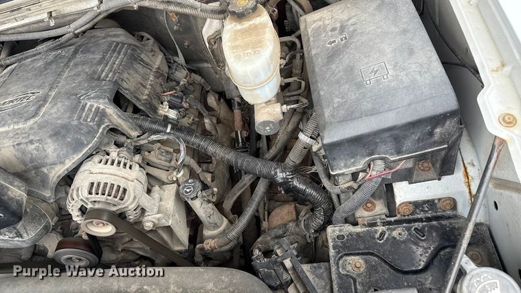 image for item ND9446 2011 Chevrolet Silverado 2500HD Ext. Cab utility bed pickup truck