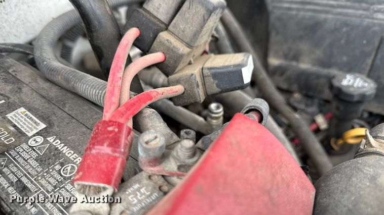 image for item ND9446 2011 Chevrolet Silverado 2500HD Ext. Cab utility bed pickup truck