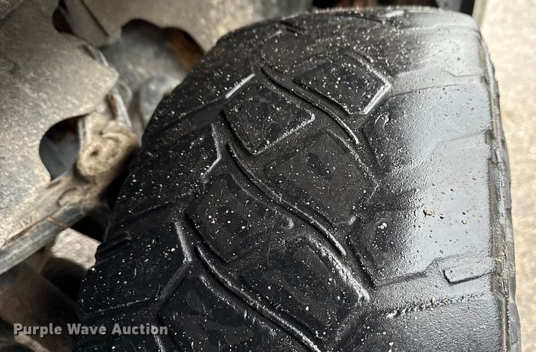 image for item ND9446 2011 Chevrolet Silverado 2500HD Ext. Cab utility bed pickup truck