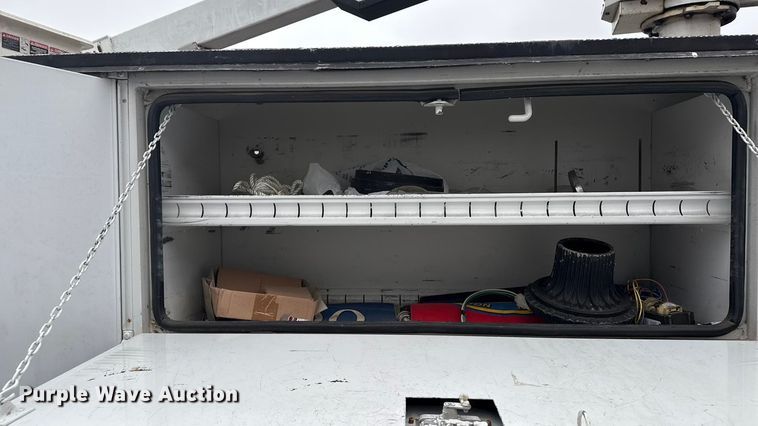 image for item ND9448 2003 Ford F550 bucket truck