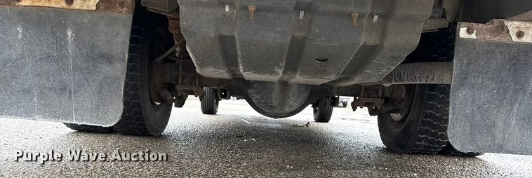 image for item ND9448 2003 Ford F550 bucket truck