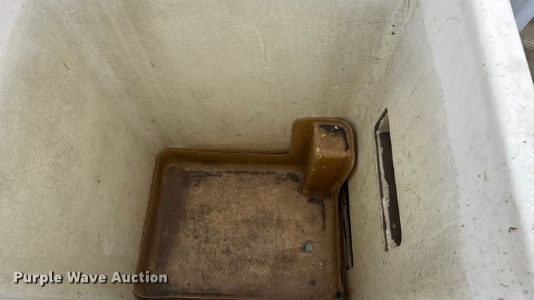 image for item ND9448 2003 Ford F550 bucket truck