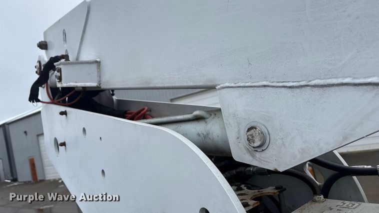 image for item ND9448 2003 Ford F550 bucket truck