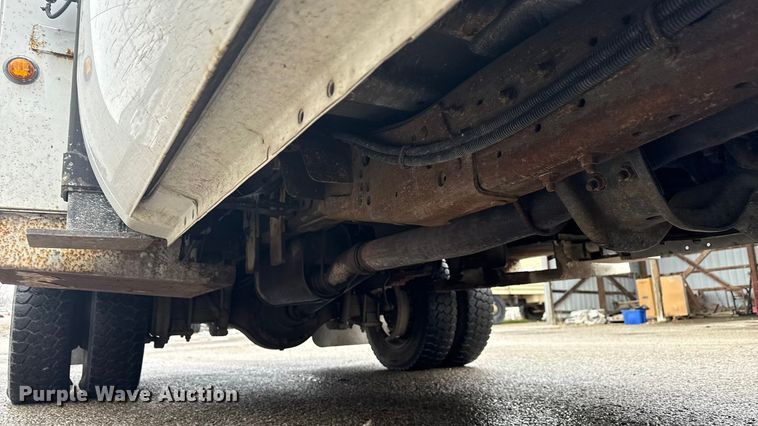 image for item ND9448 2003 Ford F550 bucket truck