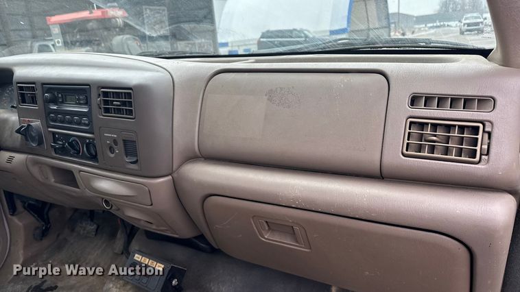 image for item ND9448 2003 Ford F550 bucket truck