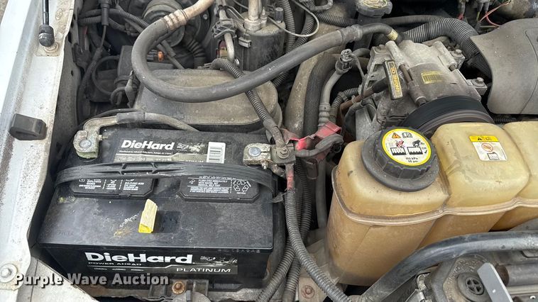 image for item ND9448 2003 Ford F550 bucket truck